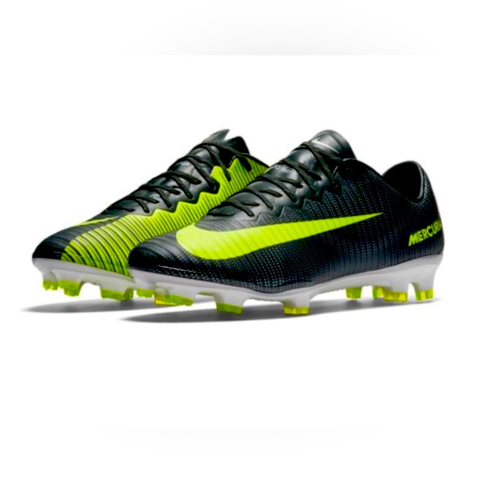 Nike Mercurial Vapor XI CR7 FG Size 11 Men’s Soccer Shoes